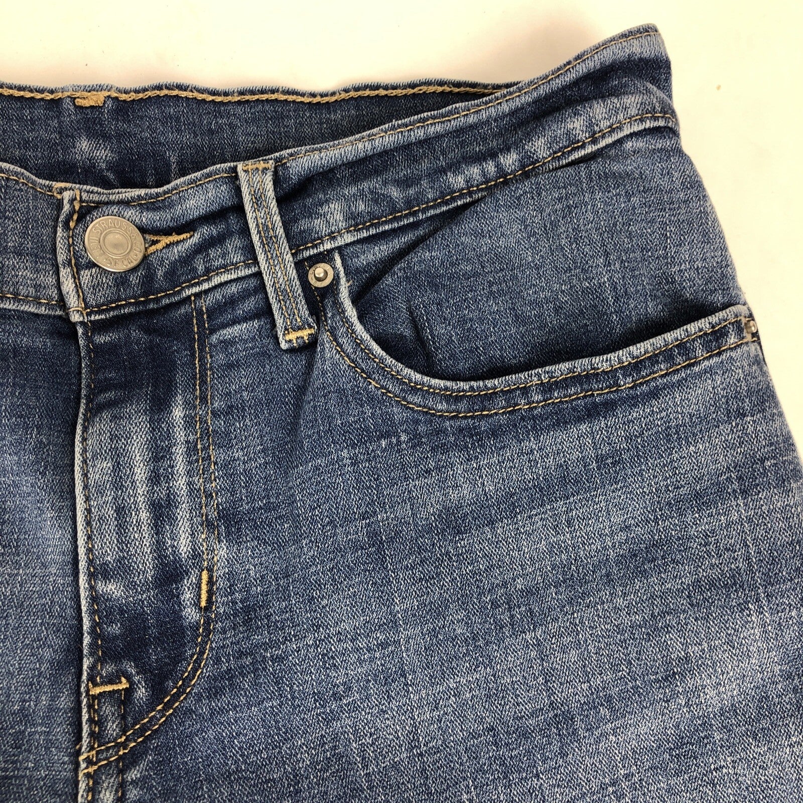 Levi’s Denim Stretch Fit Shorts Zipper Fly Levis Women's Size 27 - Daisy Dukes