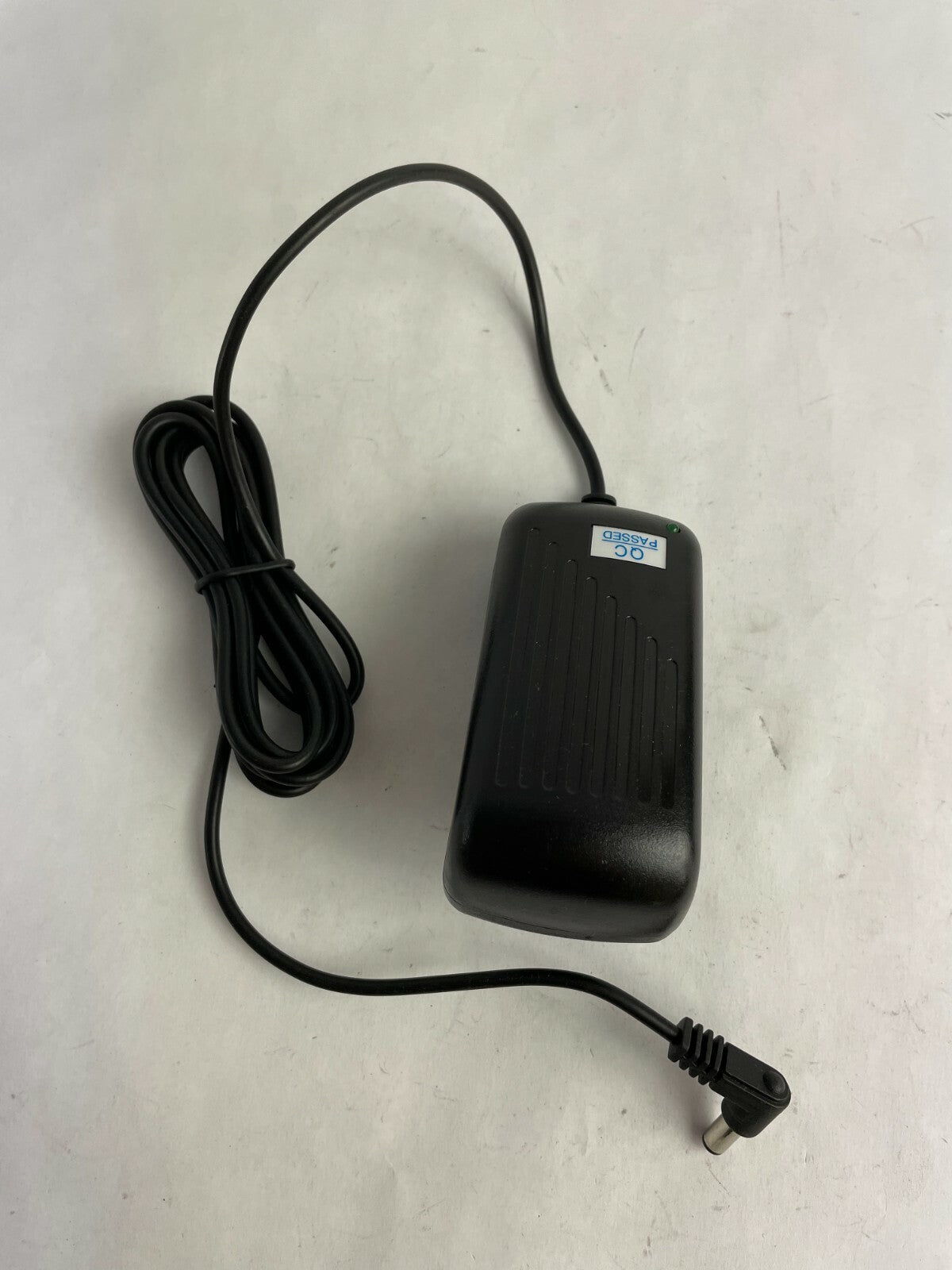 Genuine Ac Adapter FJ-SW1201200U Output 12 V 1200 mA Power Supply Adapter A79