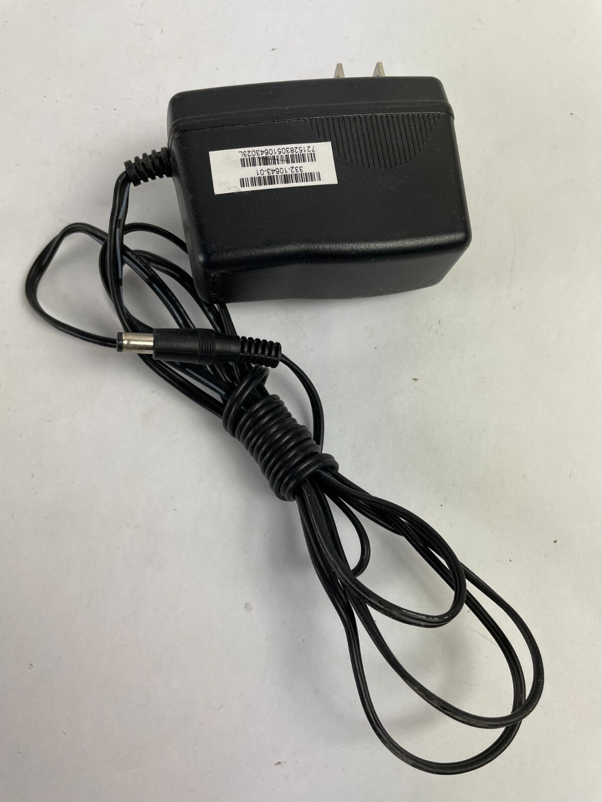 Genuine NetGear SAS030F1 AcAdapter Output 12.0 V 2.5 A Power Supply Adapter A74