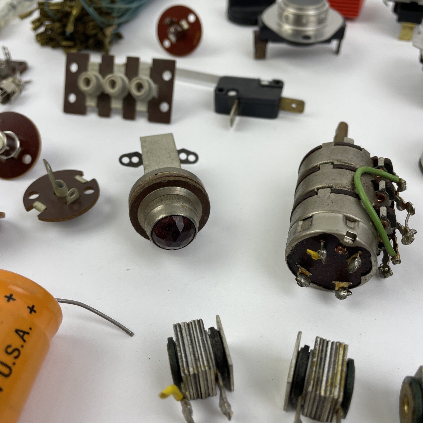 Huge Lot KLIXON Limit Switches Cessna Instrument Panel Parts Sprague RCA + LOOK