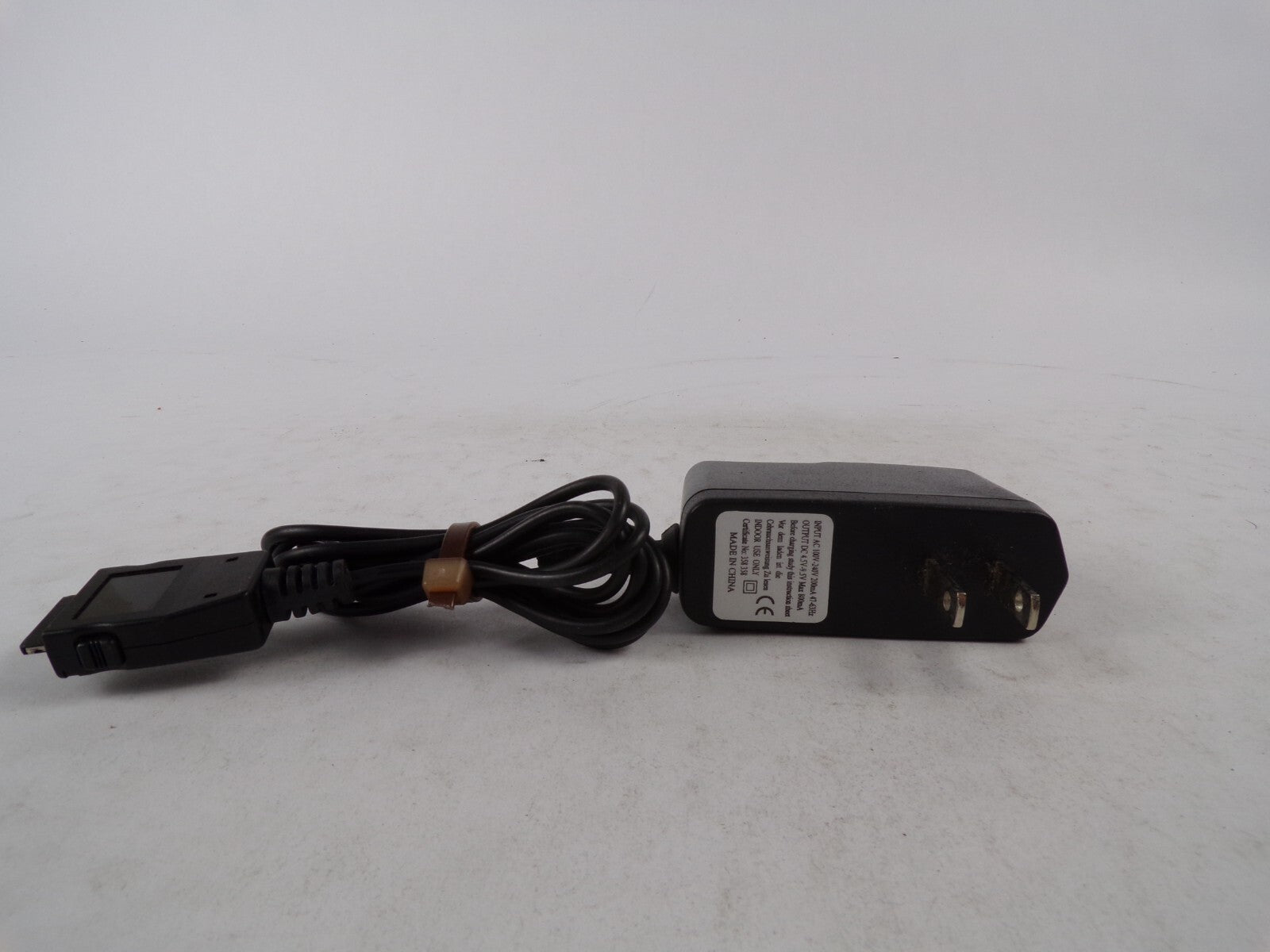 Geniune AC Adapter Output 5 V 9.5 A Power Supply Adapter A56