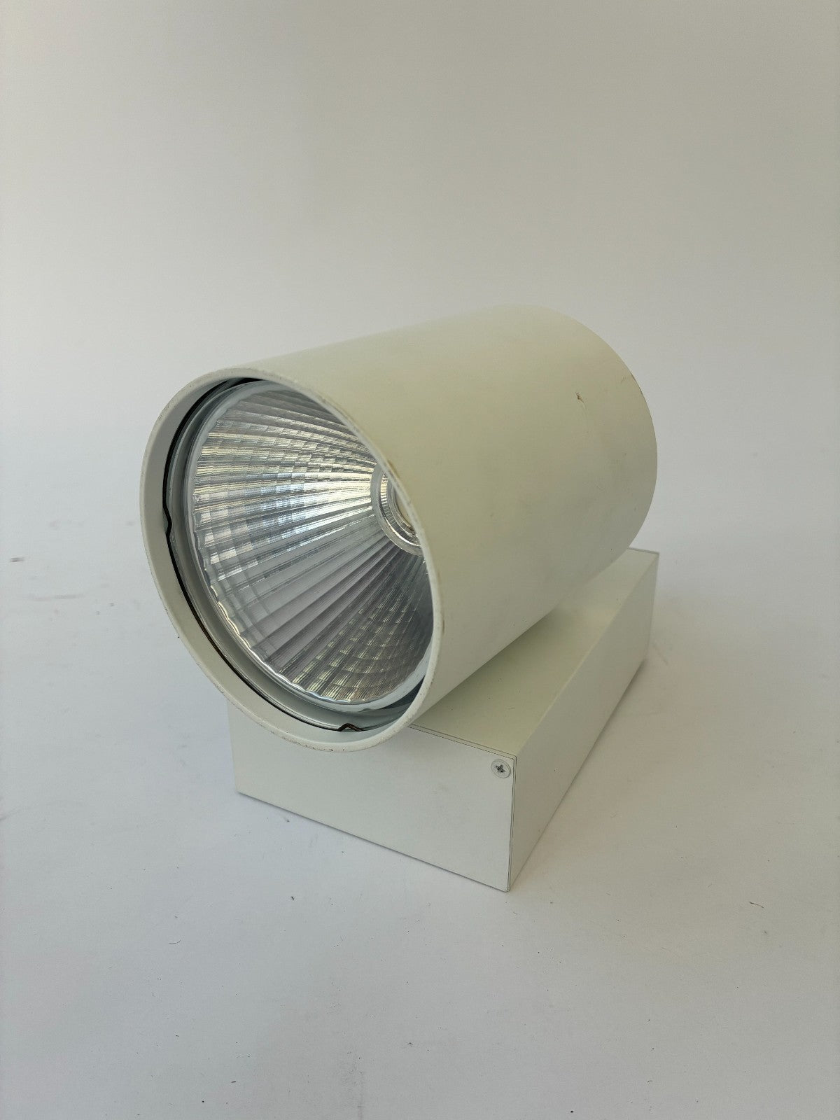 Quattrobi KR103 LED Track Light 26W 3000K CRI80 White Made in Italy Commercial