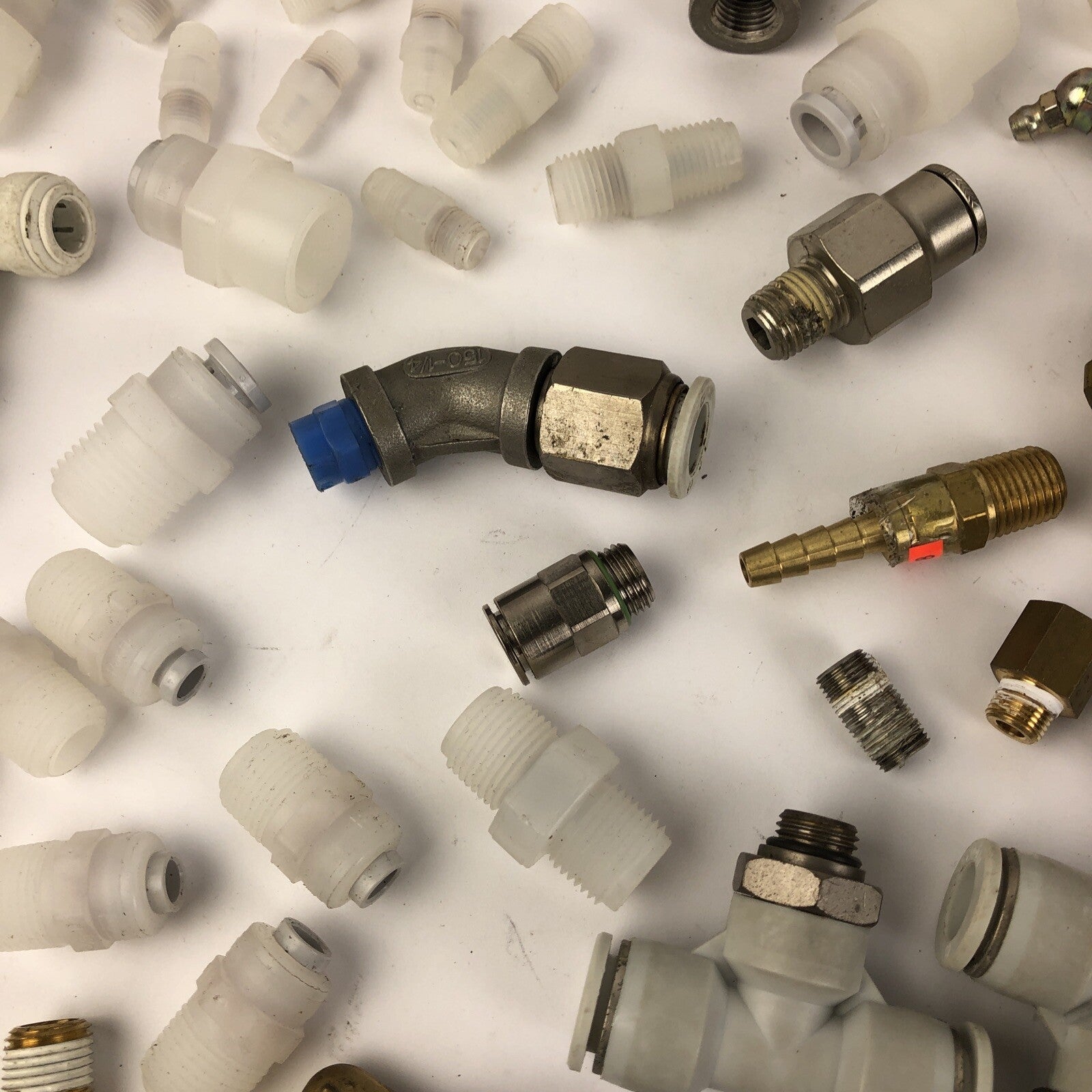 Huge LOT PARKER Rexroth PRESTOLOK and more Push to Connect Fittings new/used