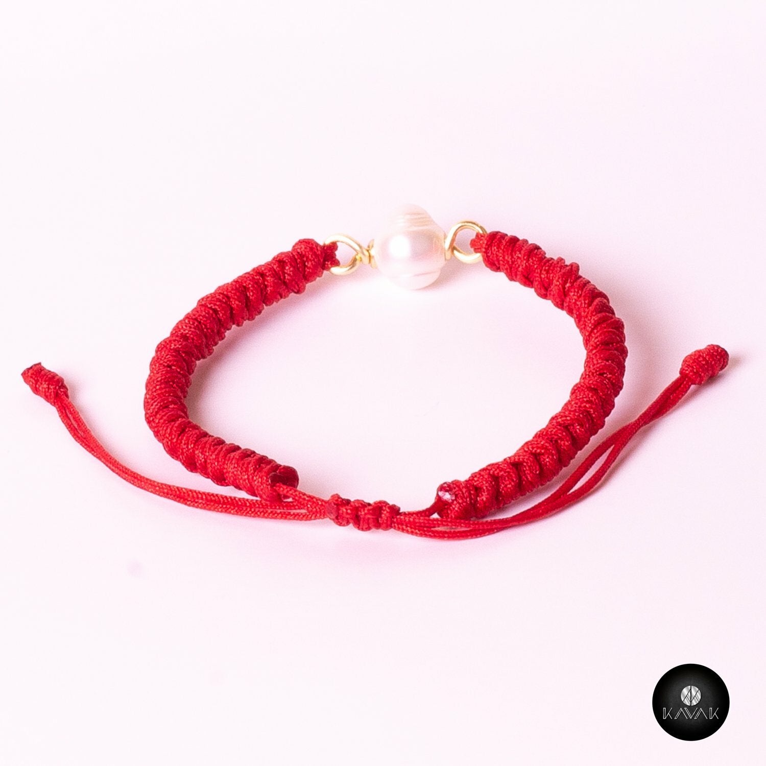 Kavak handmade cultured pearl adjustable women's bracelet