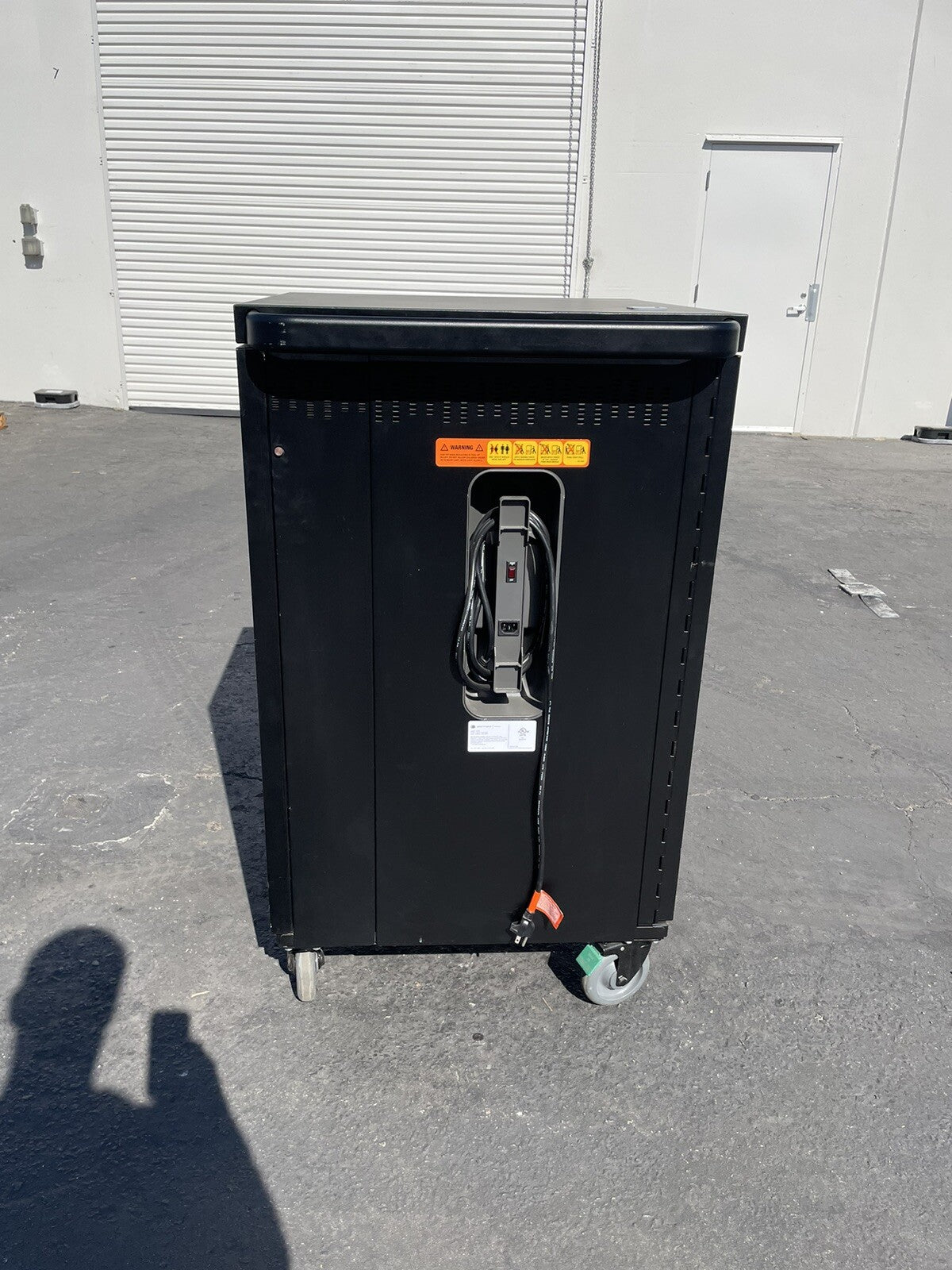 BretFord CoreX Charging Cart - cart