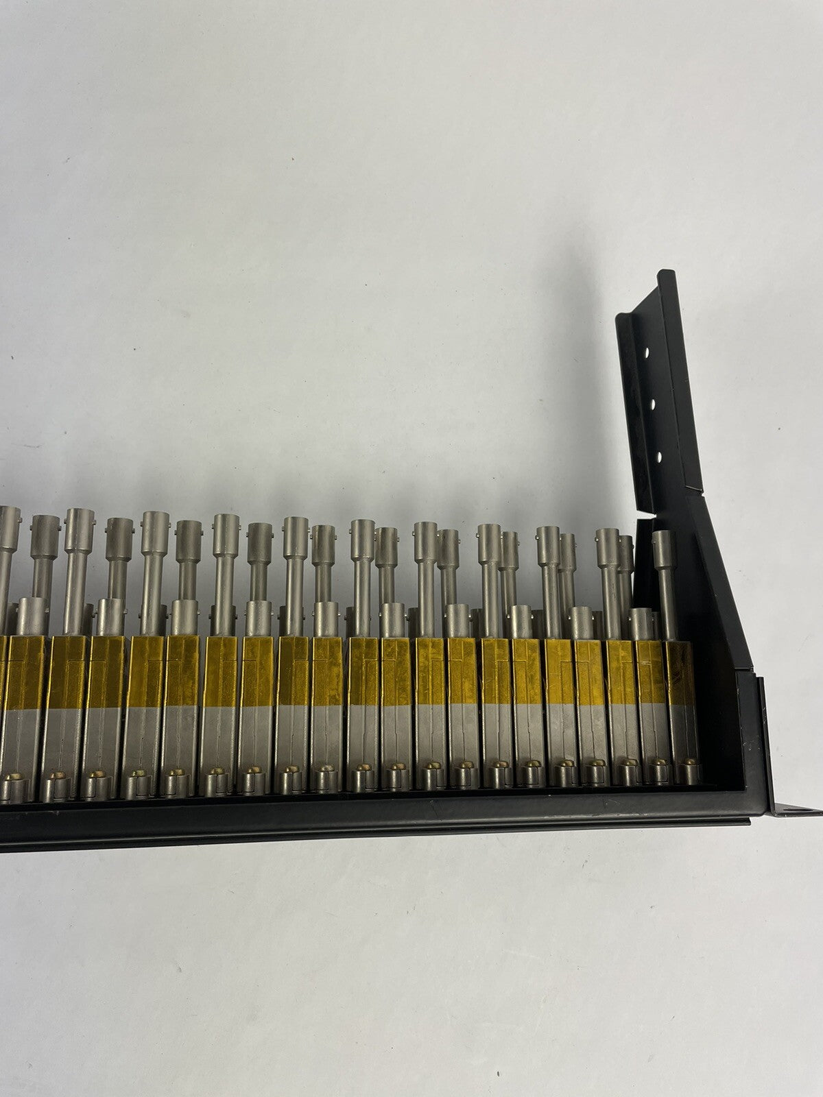 ADC 2RU 2x32 Mid-Size HD Normalled Video Jackfield Term - w/Cable Bar - Patchy