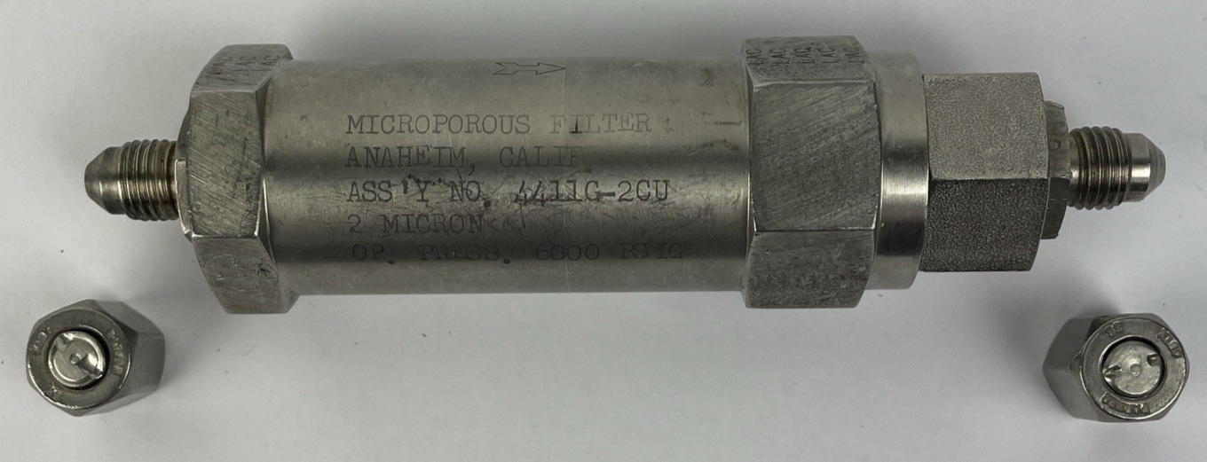 Microporous stainless steel filter 4411G-2CU rated 6000 PSIG USA