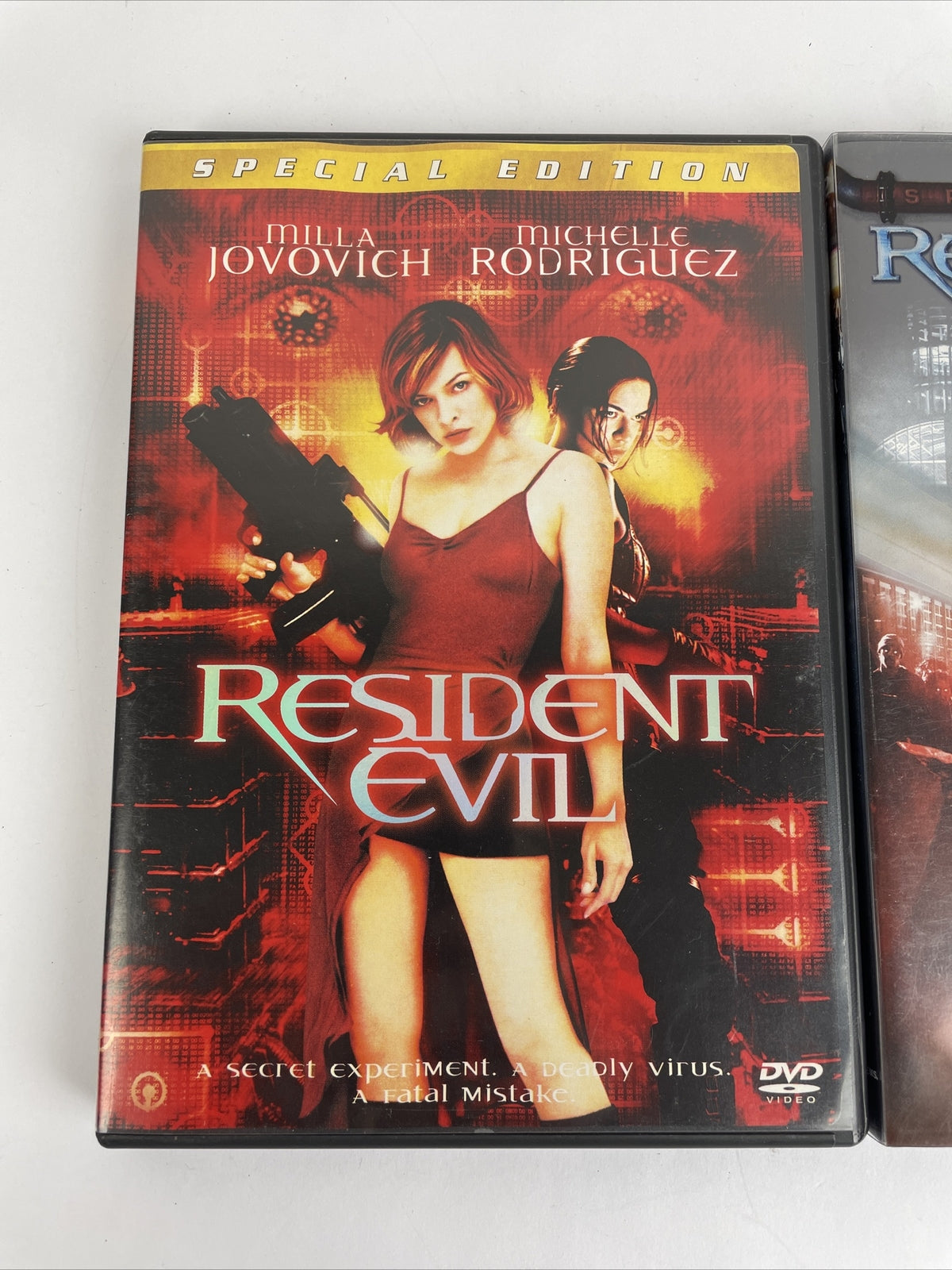 Lot of 2 x RESIDENT EVIL + Resident Evil Apocalypse DVD Video Mill Jovovich MINT