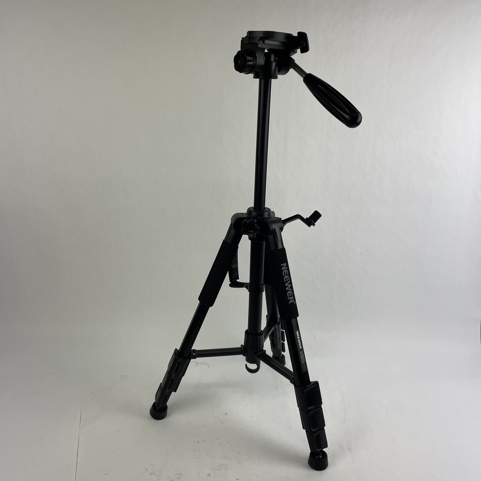 Neewer Model SAB234 | Portable Camera Aluminum Light Weight Tripod with Level