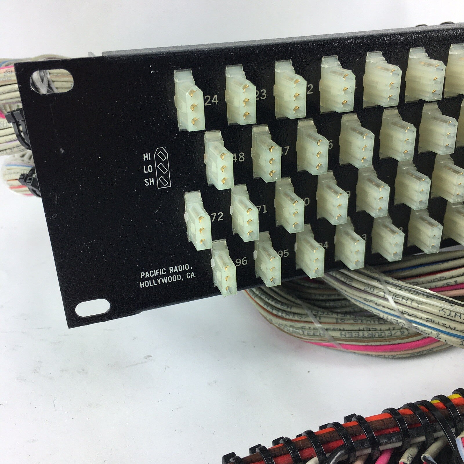 BLACK Rean Neutrik TT Bantam 96 Point Patch Bay Wired e3 panel 96 connectors FN