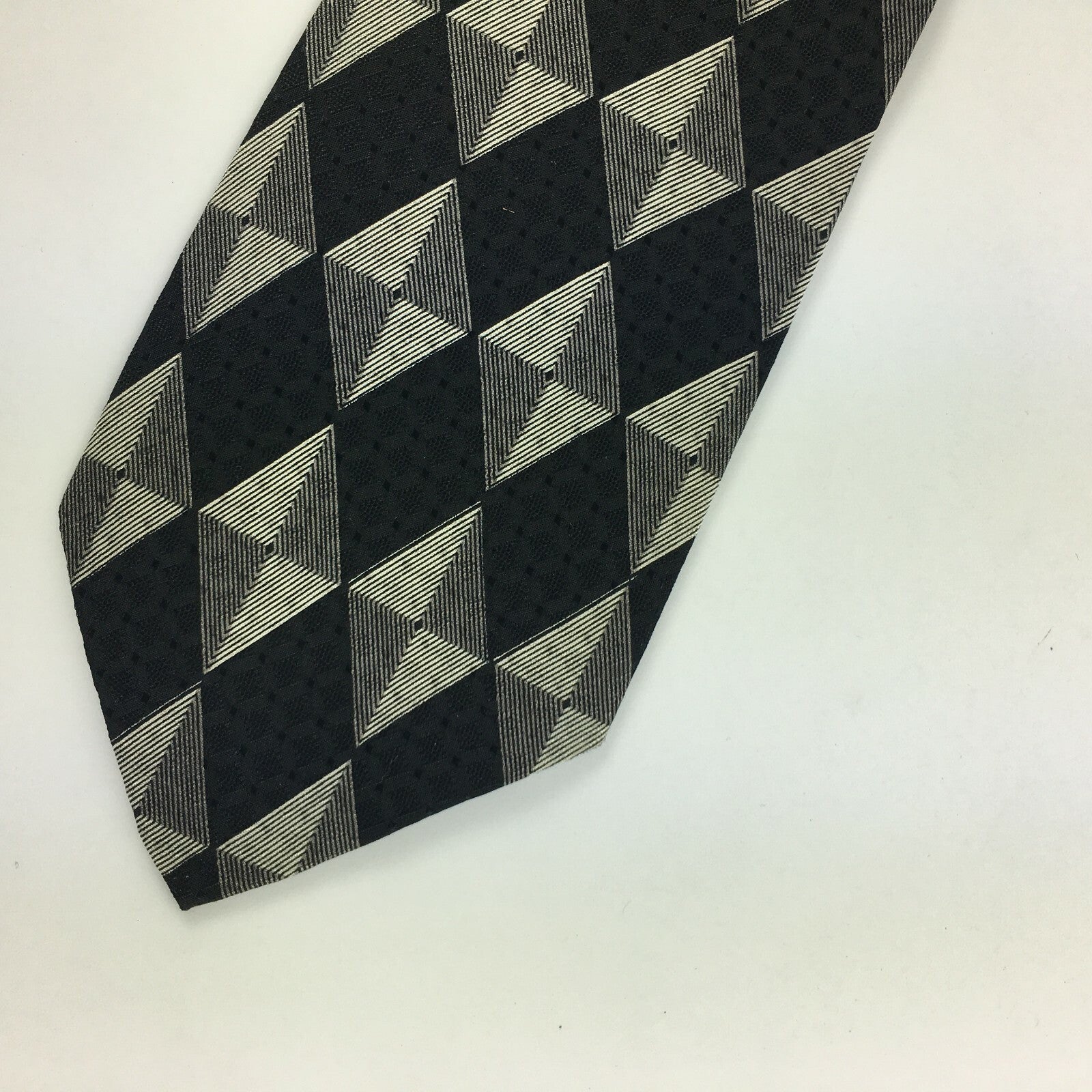 Genuine 1155Collection 100% Silk Handmade Stylish Formal/Casual Tie Soild Colour