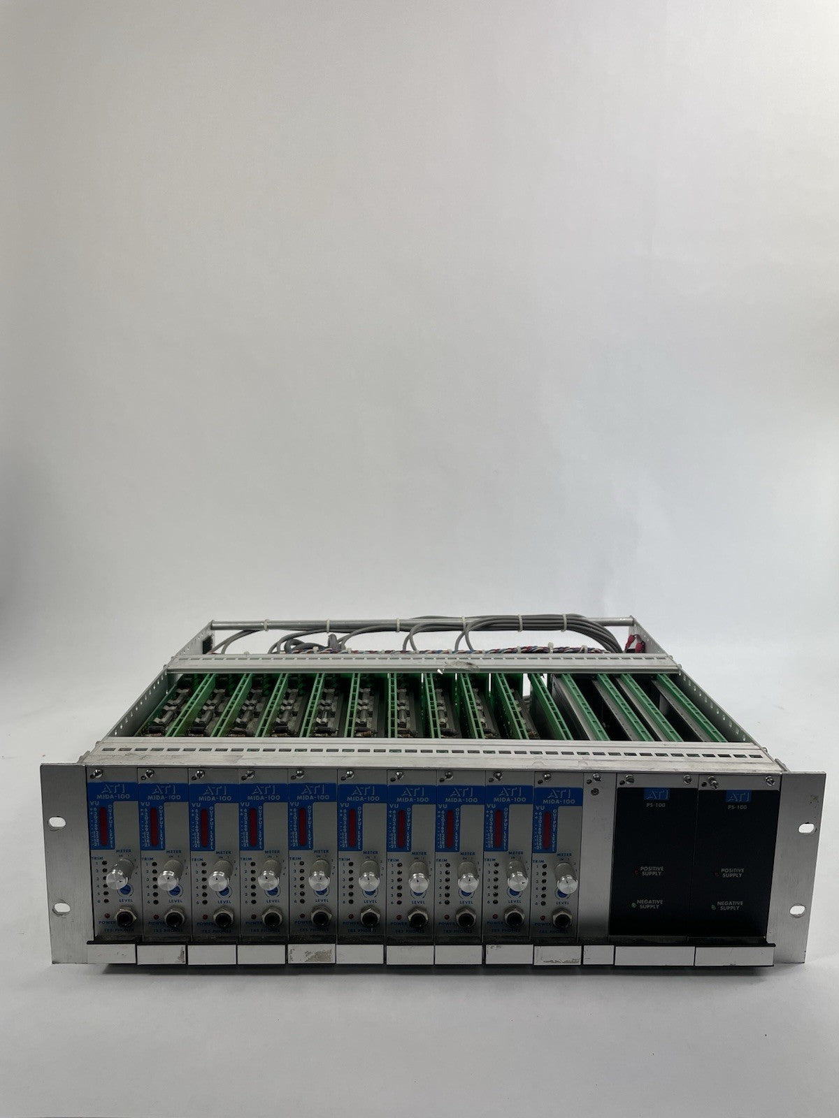 ATI Audio Technologies RM100 Amplifier Rack w/10x MDA-100/2x PS-100 Modules