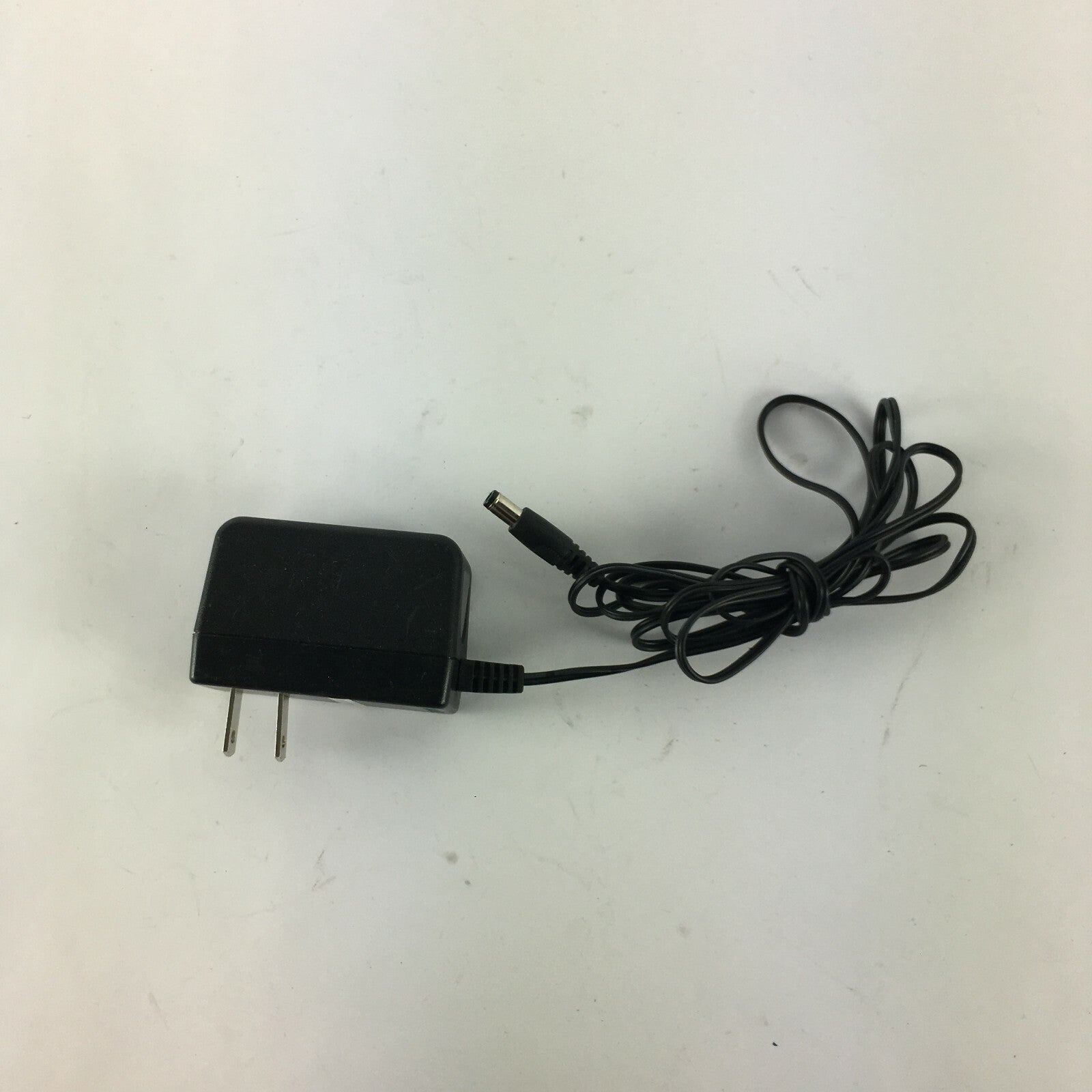 Genuine Net Gear DSA12R12AUS Output 12 V 1 A Power Supply Adapter A41