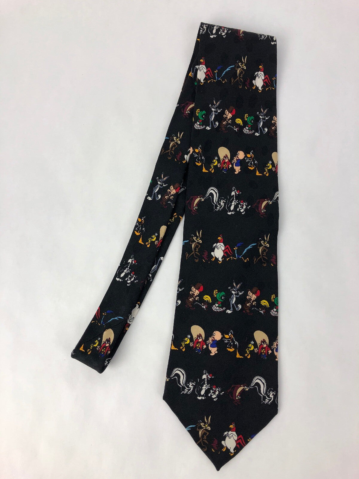 Looney Tunes Mania Tie Necktie Black - FULL CAST OF CHARACTERS- Must See FSTSHP