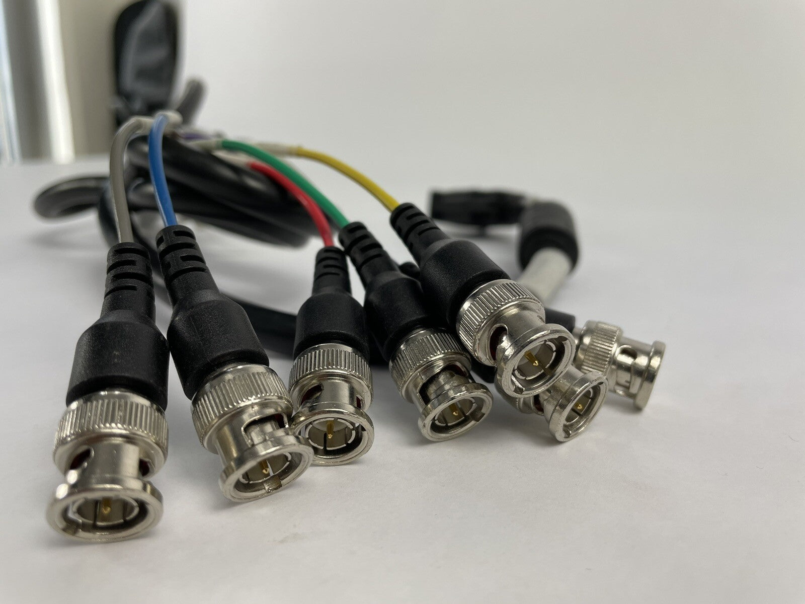 Genuine Avid DVI to BNC Cable For Mojo SDI 7070-20003-01