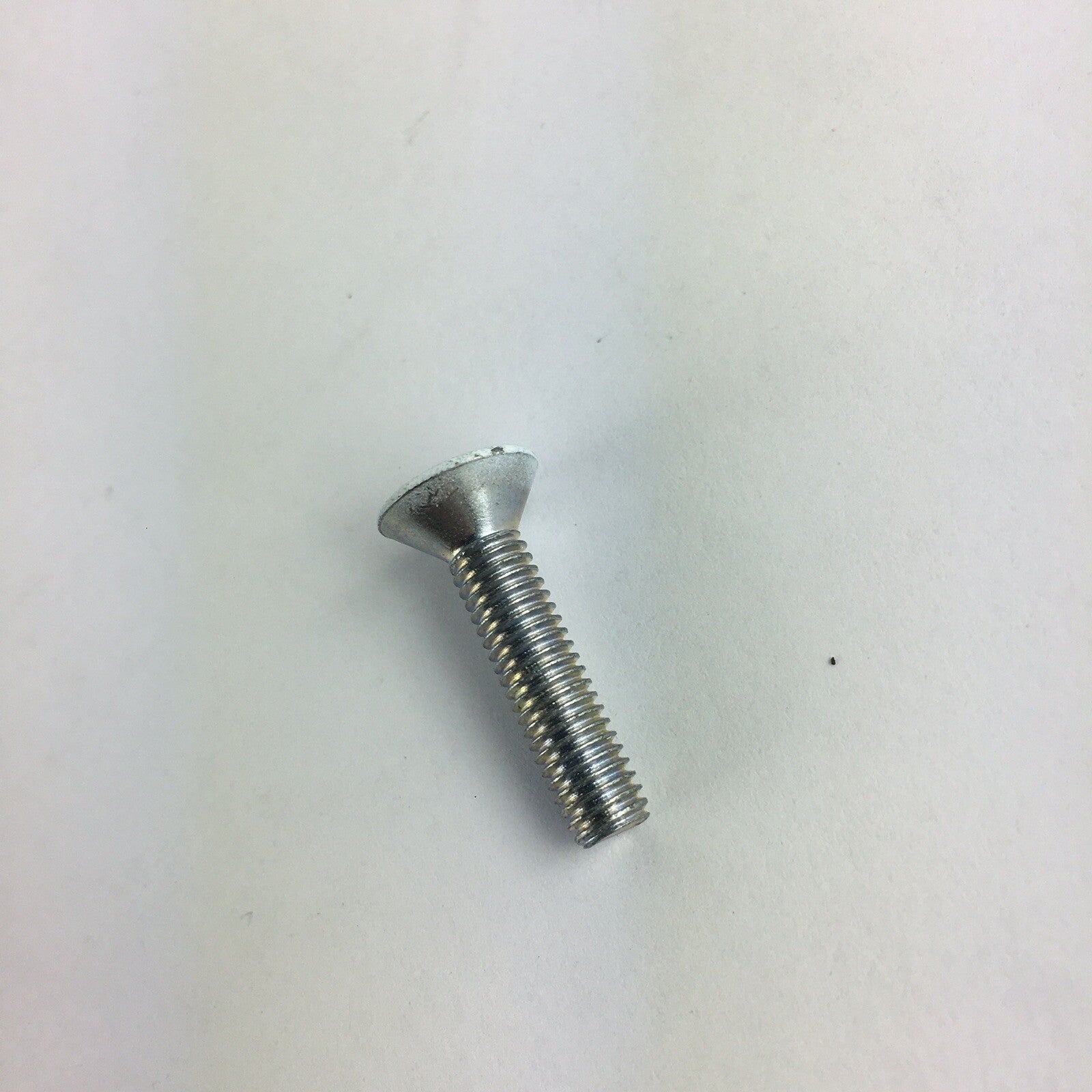 #10-32 7/8" Flat Head Socket Cap Screws Alloy Steel Zinc Allen - White top