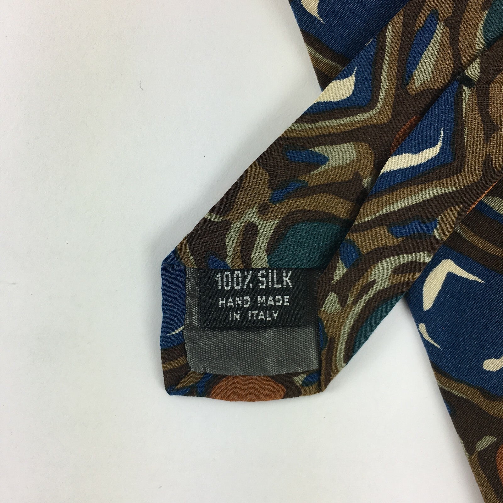 Genuine Oleg Cassini 100% Silk Handmade Stylish Formal/Casual Tie Multi Coloured