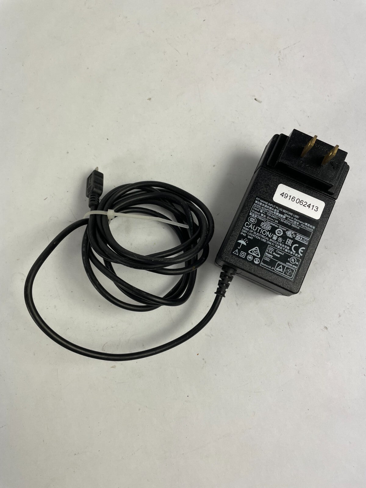 Genuine FW720/05 Ac Adapter Output 5 V 3 A Power Supply Adapter A59