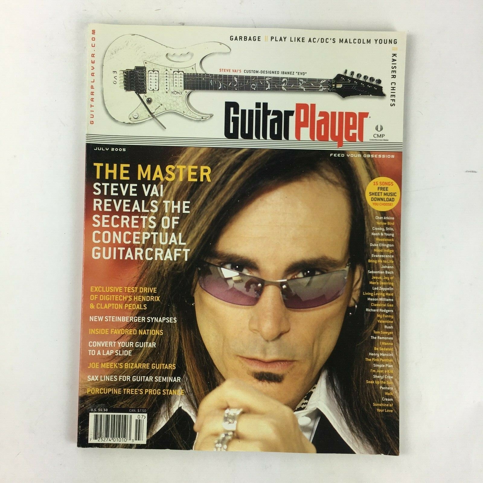 July 2005 Guitar Player Magazine The Master Steve Vai Joe Meek Clapton Pedals