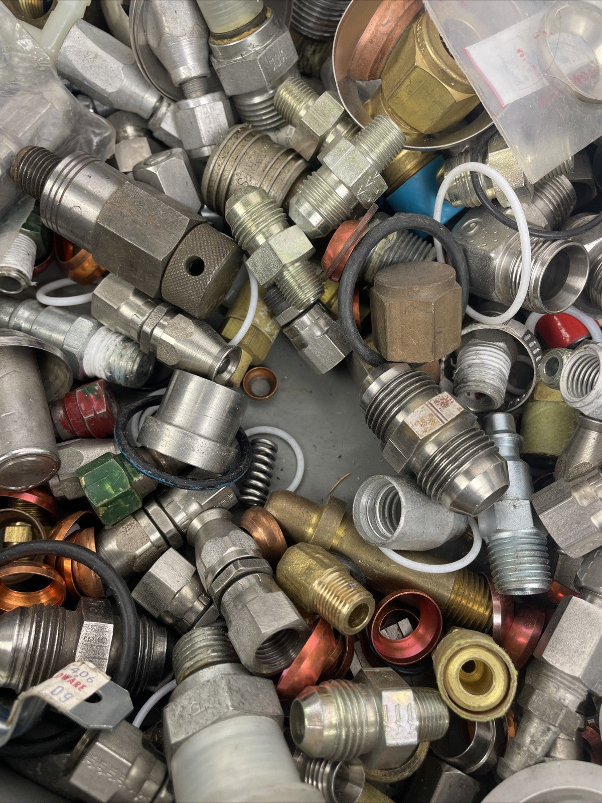 HUGE LOT OF ASST. HYDRAULIC ADAPTERS / FITTINGS SS STEEL, BRASS, JIC Parker GFI