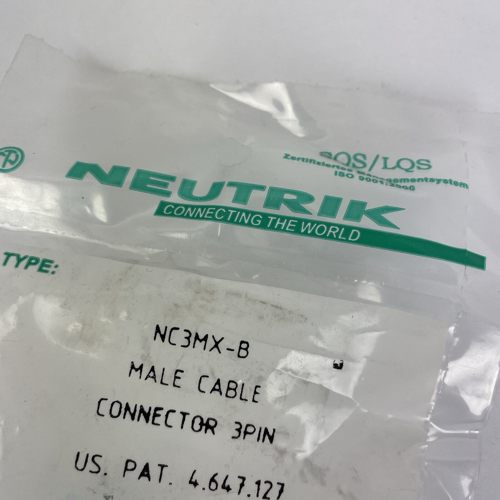 OEM Neutrik NC3MX-B 3 Pole Male XLR Cable Connector Connection - NEW SEALED