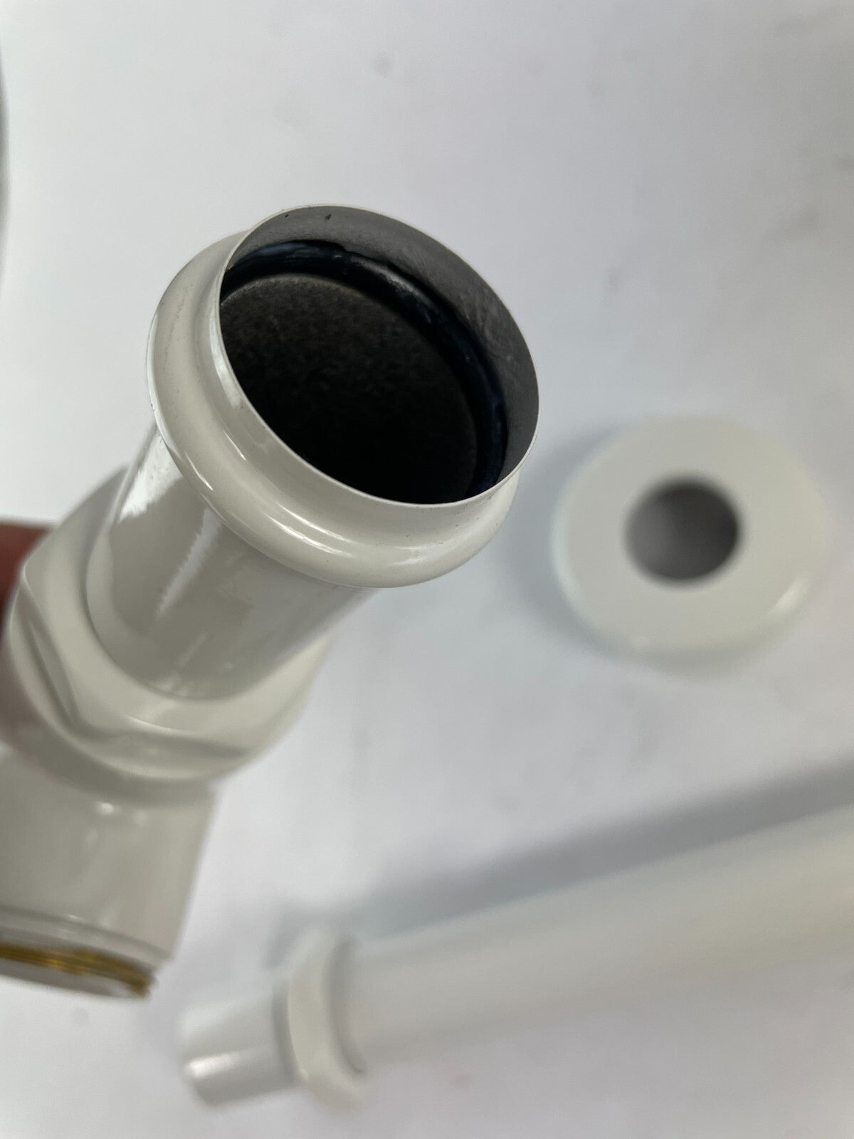 Rubinet Essentials Exposed Bottle P-Trap with Flange Contemporary (9DBEPT3WH)