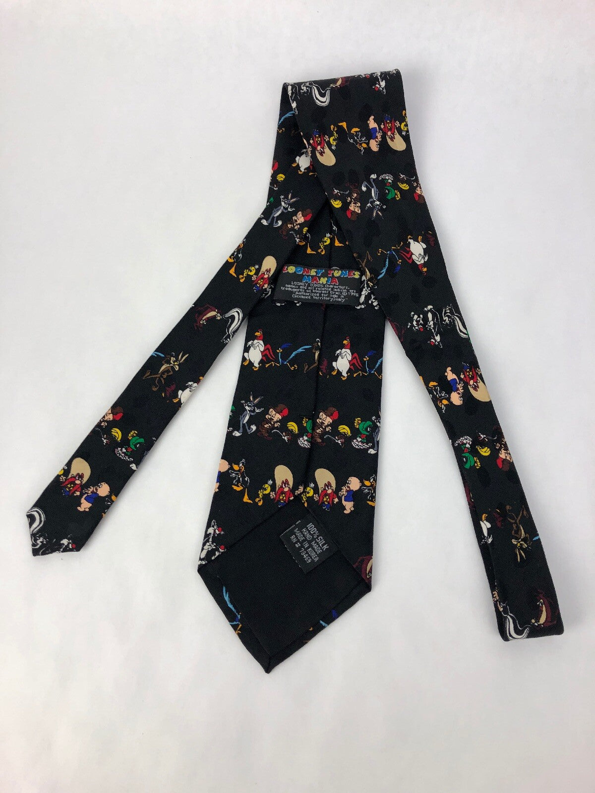 Looney Tunes Mania Tie Necktie Black - FULL CAST OF CHARACTERS- Must See FSTSHP