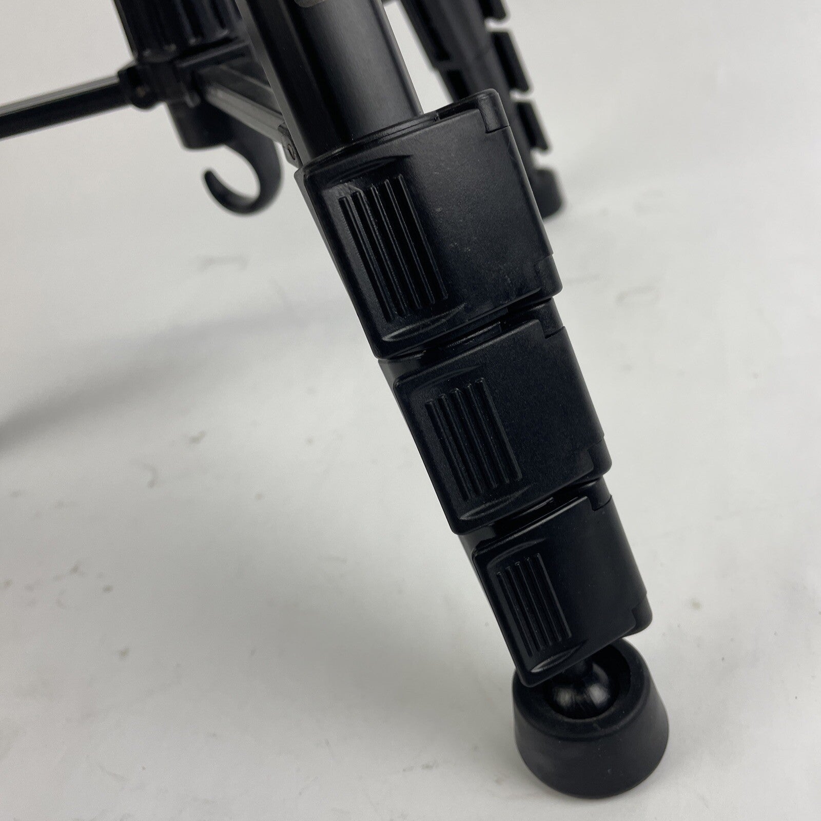 Neewer Model SAB234 | Portable Camera Aluminum Light Weight Tripod with Level