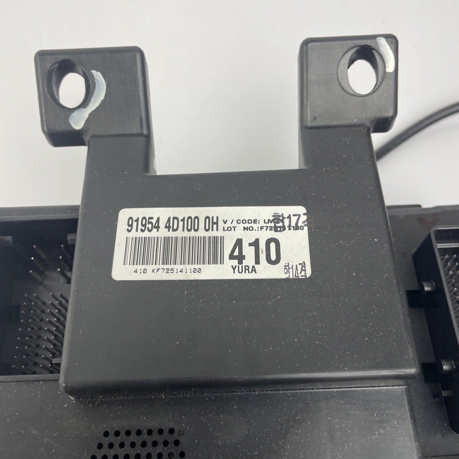 2007 08 Kia Motors Sedona Entourage Fuse Box Panel Block Module 91954 4D100 OH