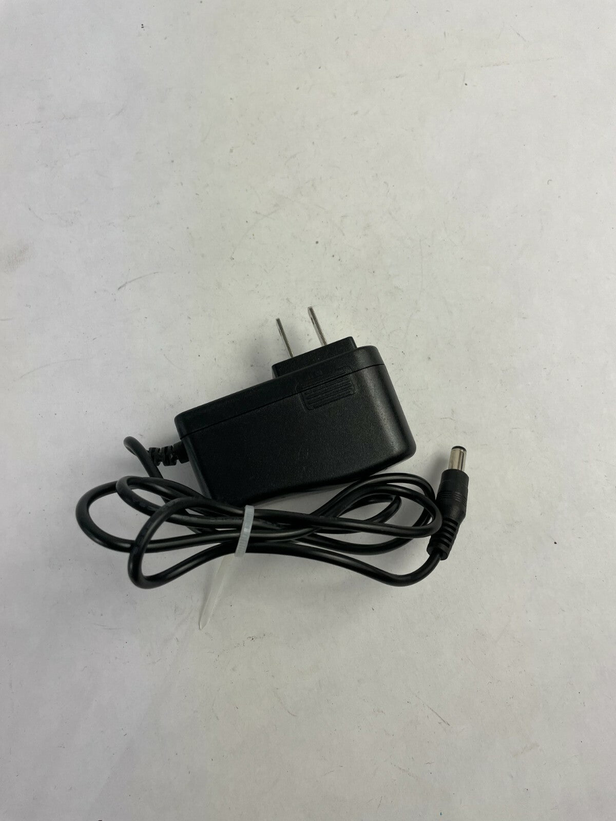 Genuine Ac Adapter SJ-520S Output 5 V 2 A Power Supply Adapter A77