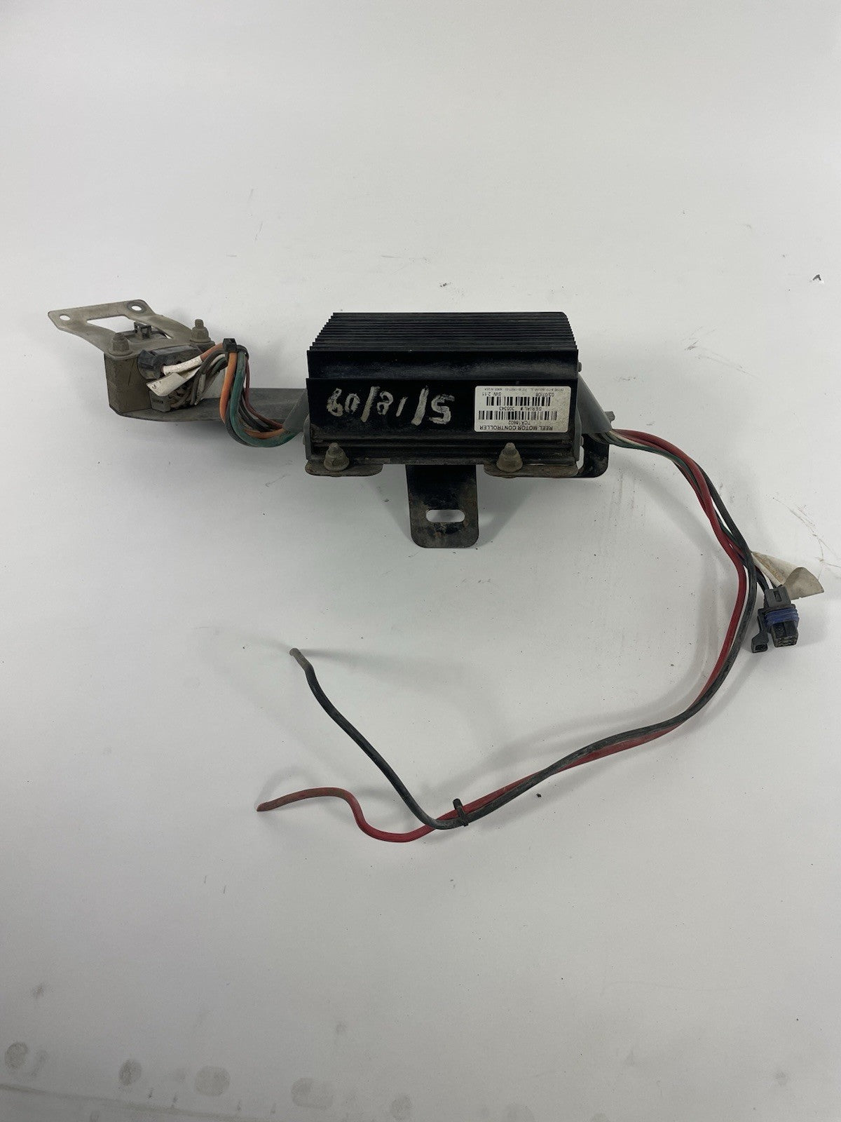 John Deere TCA18602 Control Assembly With Bracket