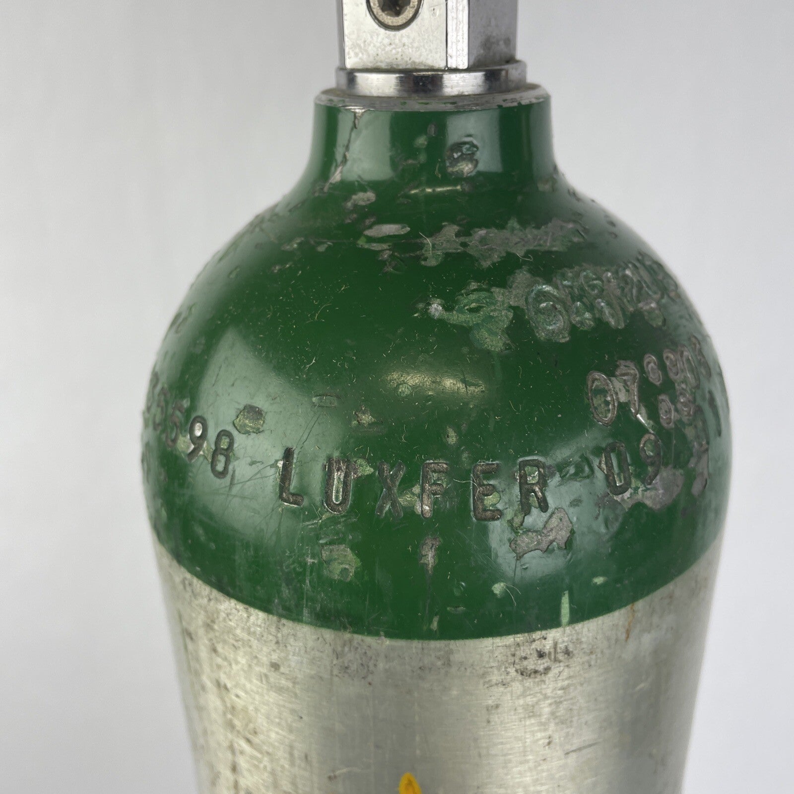 LUXFER TC-3ALM139 Oxygen Gas Cylinder Medical Tank 4.25" x 29" - Empty