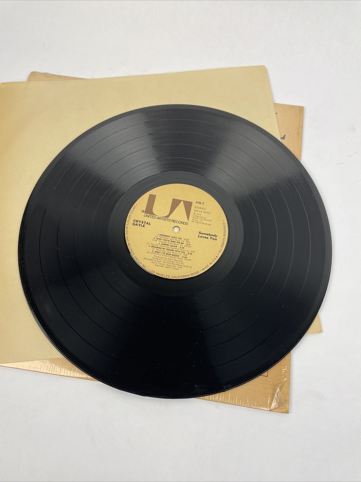 Crystal Gayle : Somebody Loves You 12" 33 RPM LP Vinyl Record