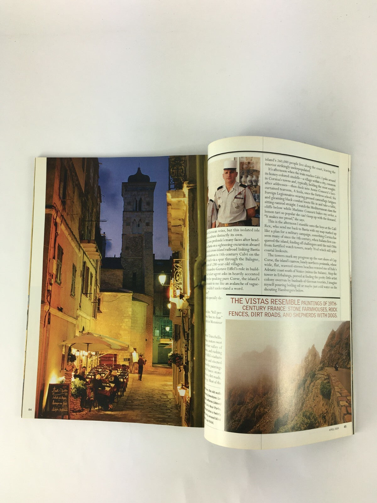 April 2004 NationalGeographic Magazine Best Little Island in France 2004 Planner