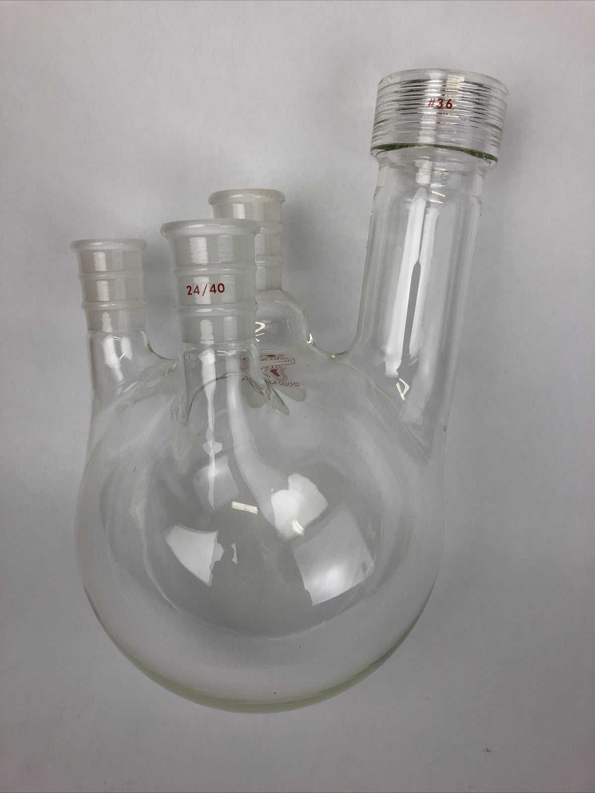 ACE Lab Glass 2000mL reaction vessel with #36 ACE-Thred and 24/40 glass joints.