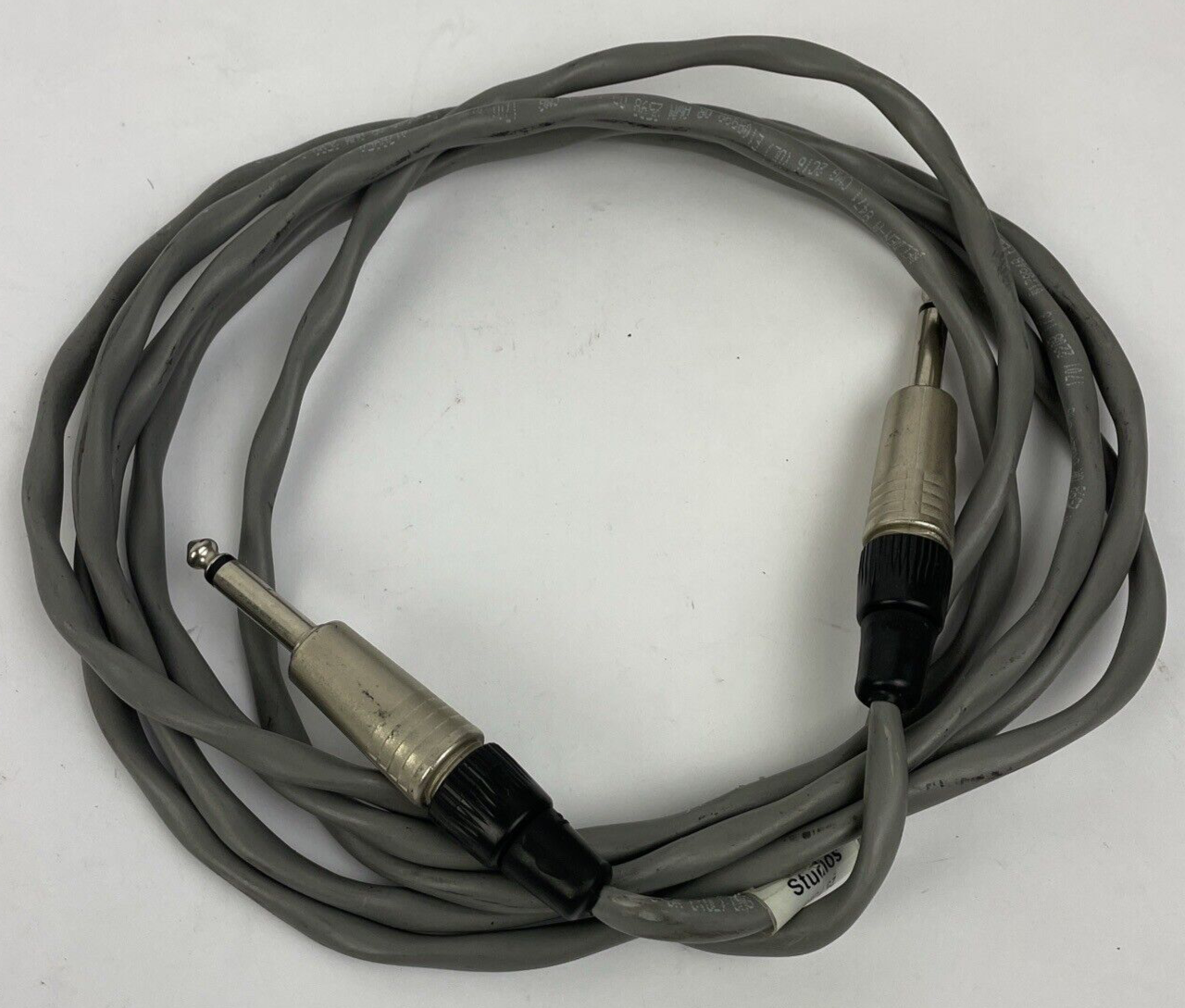 GUITAR CABLE WITH OEM NEUTRIK 1/4" NP2C Guitar PLUG, 9 ft. - LOOK