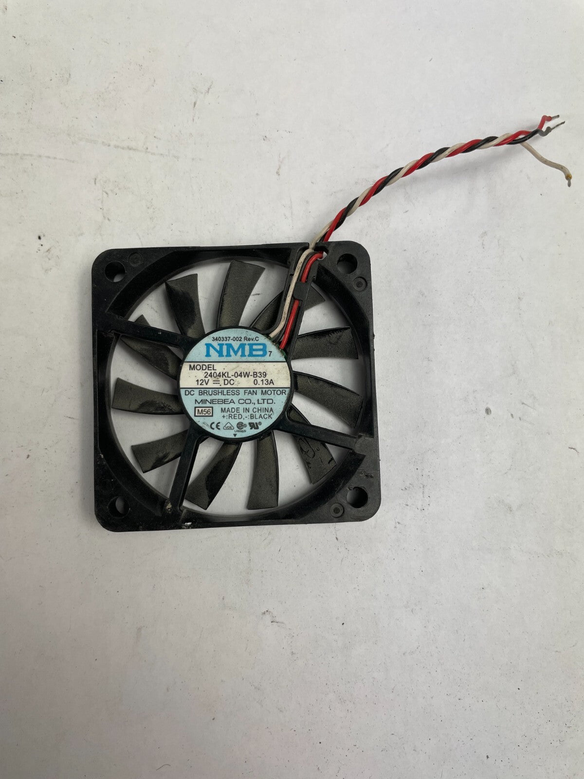 NMB 2404KL-04W-B39 DC Brushless Fan Motor DC 12/V 2 - Wire CPU Cooling Fan