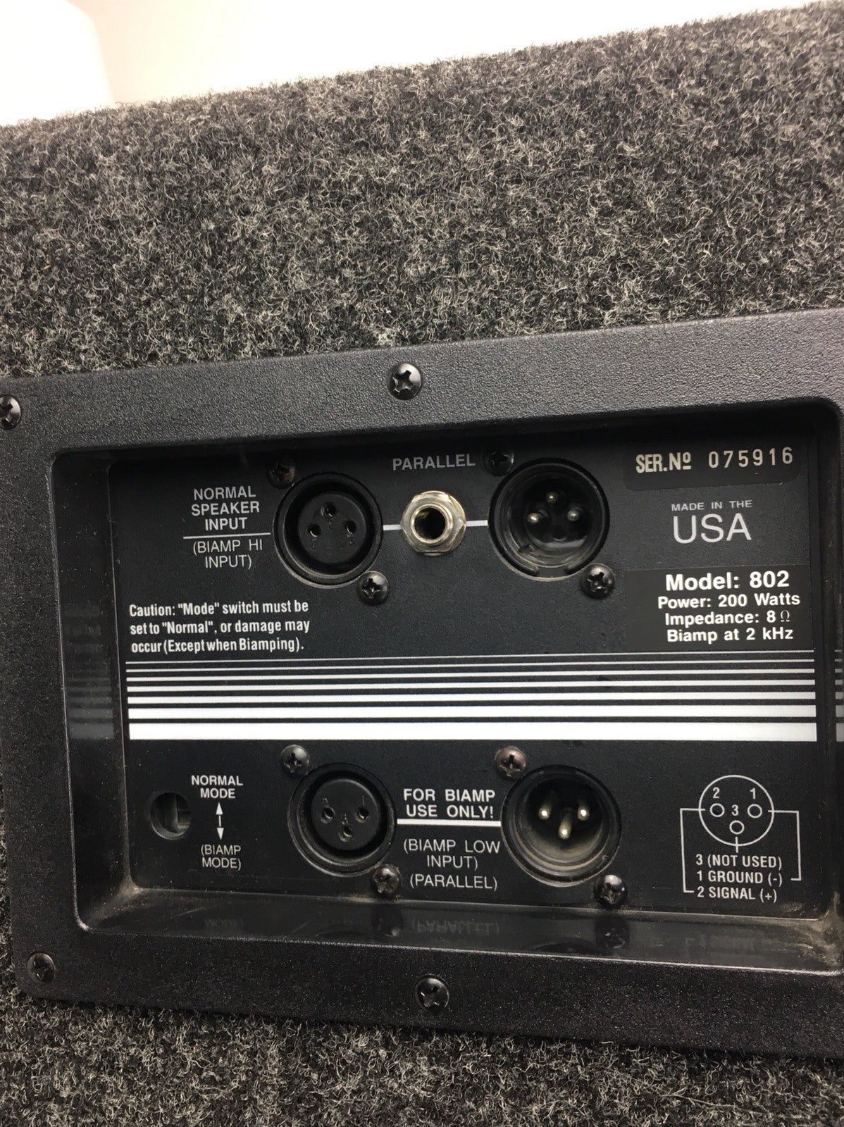 CARVIN MODEL 802 PA CABINET SPEAKER with mount Adapter for PA Column