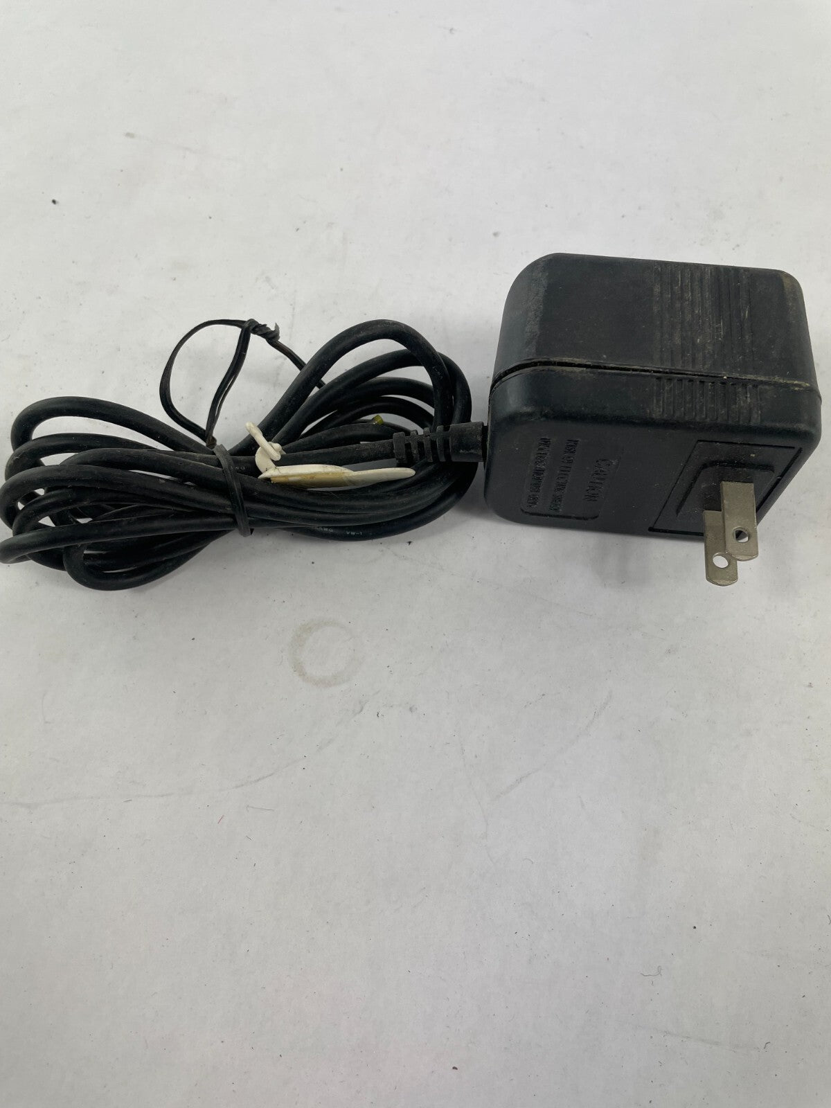 Geniune Garmin 41DR-5-400 Output 5 V 0.40 A Power Supply Adapter B01
