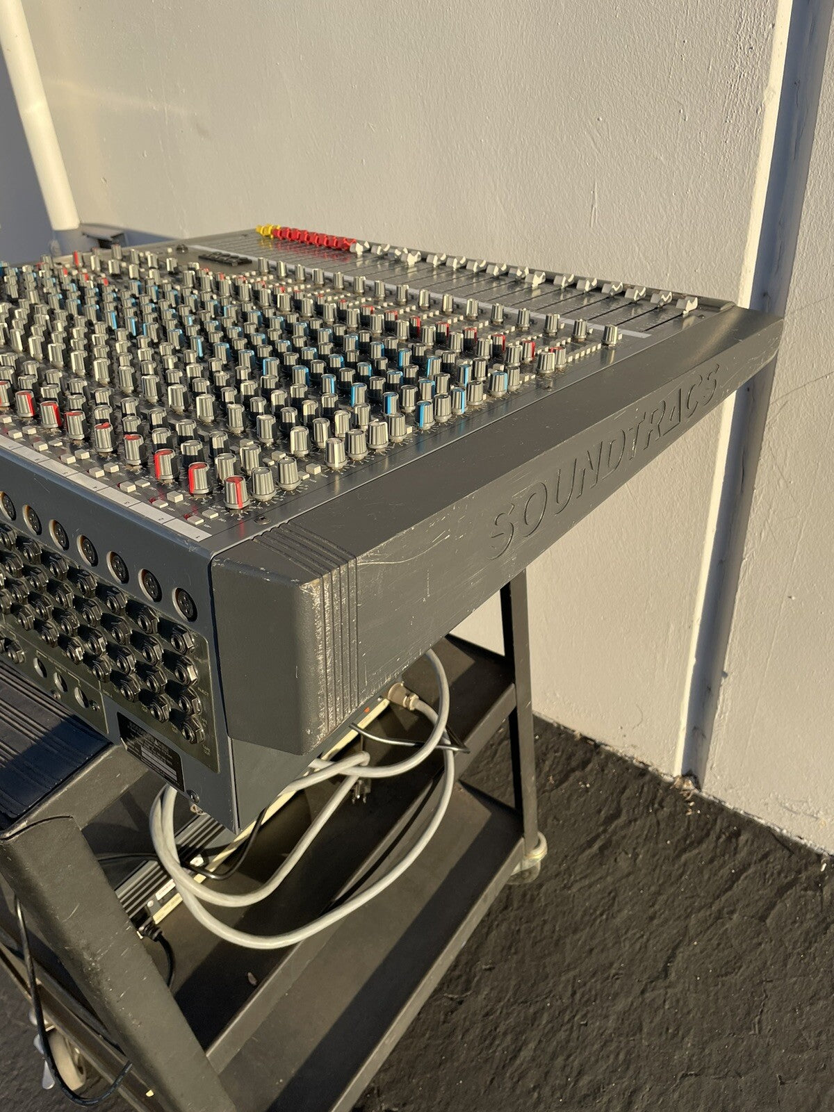 SOUNDTRACS Solo Midi console 16-8-2 STUDIO MIXER Mixing Console NO POWER SUPPLY