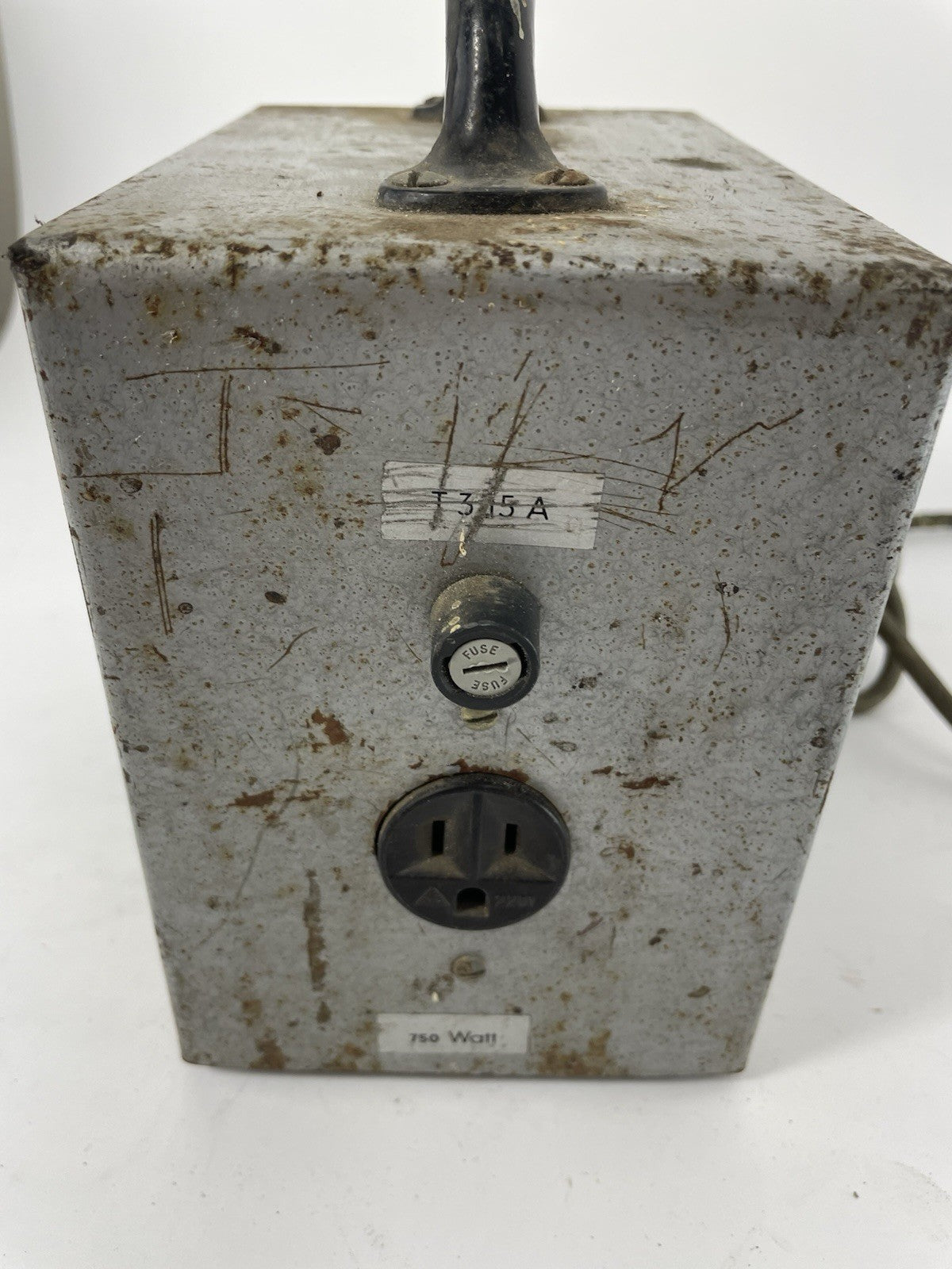 Tramag C751 50-60 Hz Autotransformer 750VA 220V to 110V Transformer