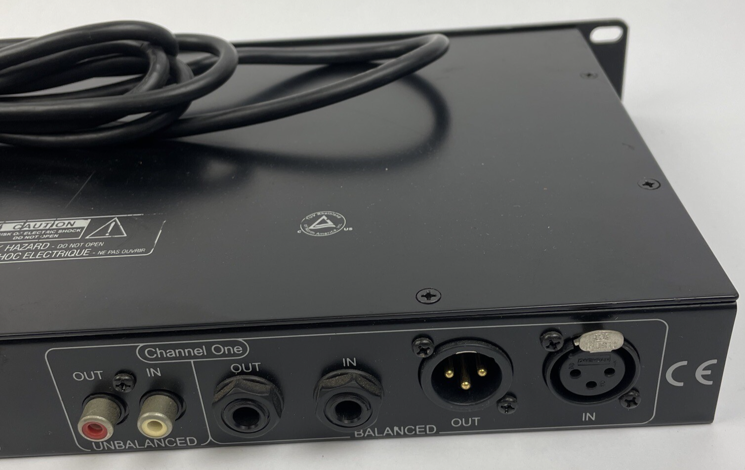 SKY Audio Dual 15 Band Graphic Equalizer PEQ-1215H 100mA 250V - VGC