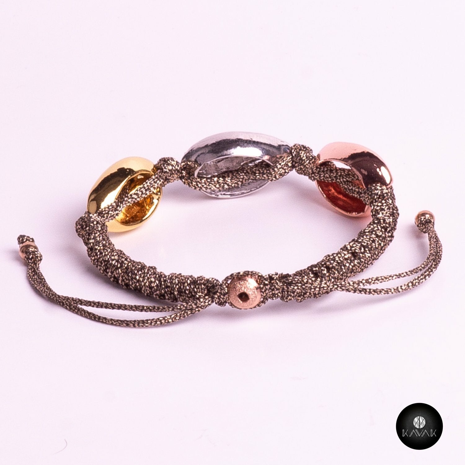 Kavak handmade gold plated grey shell adjustable women's bracelet