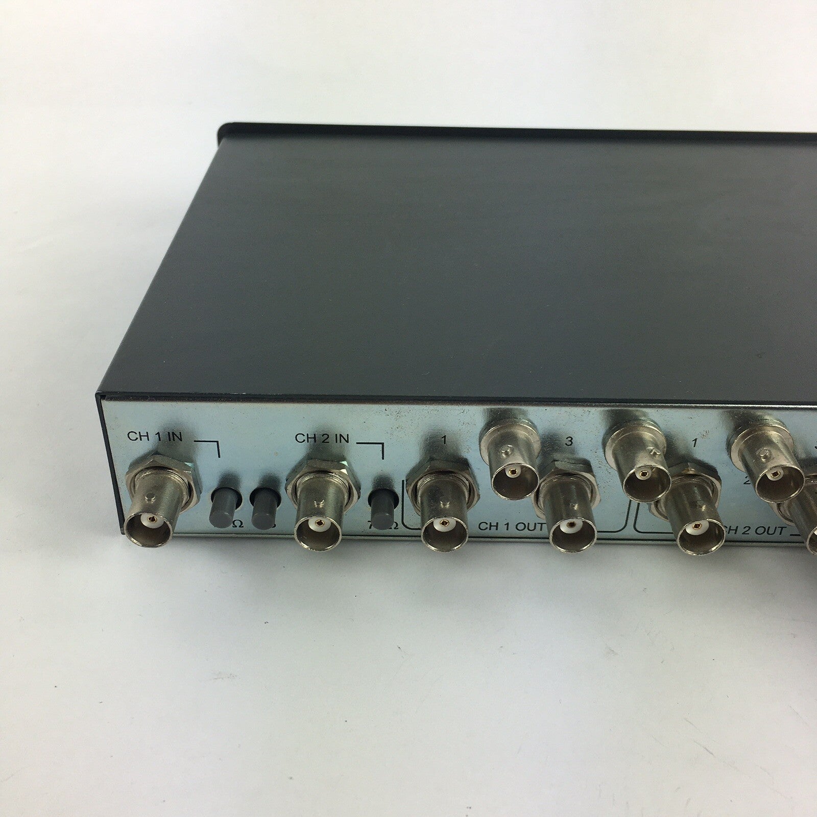 Ocean Matrix OMX-7027 1x8 Video Only Distribution Amplifier