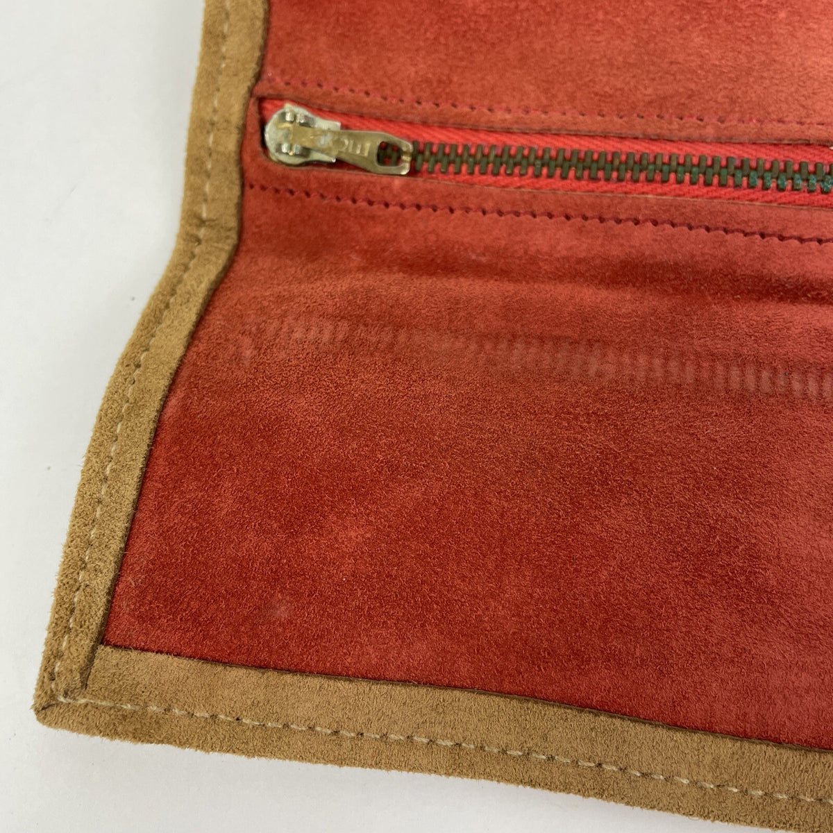 Design Philipp by appt of the Swedish Royal Court jewelry Envelope Suede England