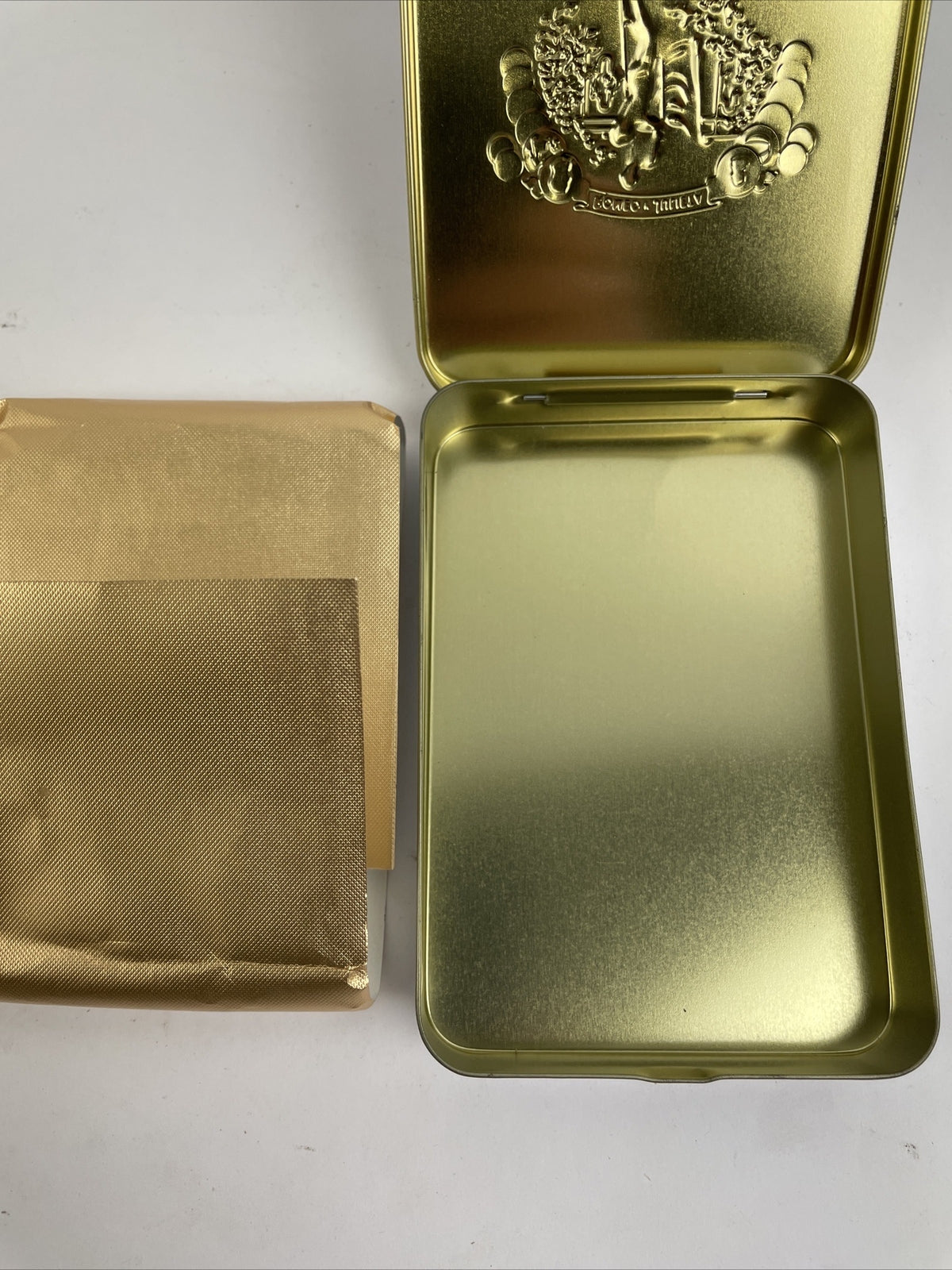Pair of 4.5"x3"x0.5" Empty 1875 Romeos Cigars Tin Container with Foil Insert
