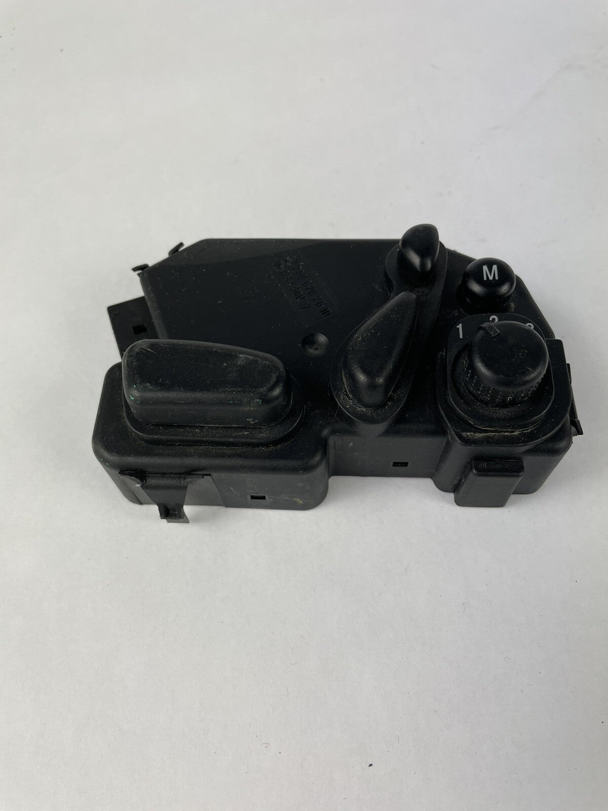 03-09 Mercedes W209 CLK350 CLK550 Front Right Passenger Seat Control Switch OEM