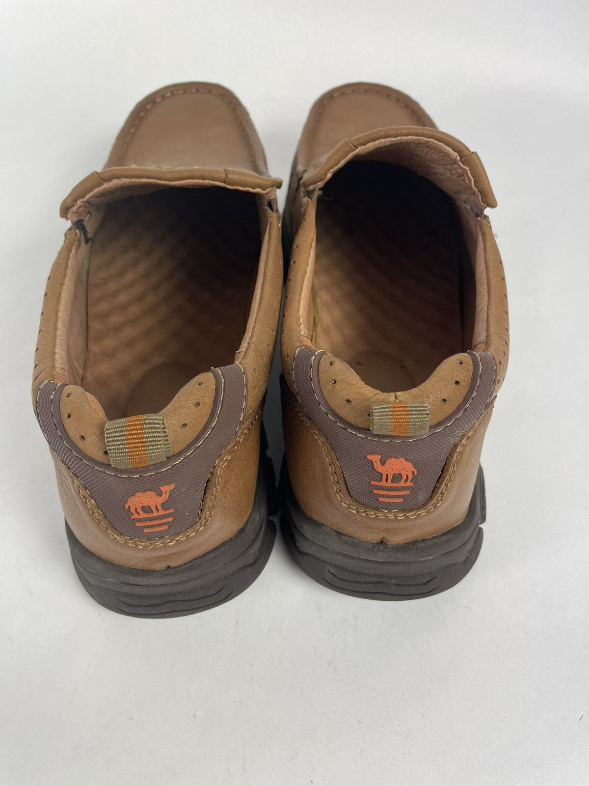 EUC Camel Crown Mens Leather Khaki Light Brown Loafers Shoes Size 11