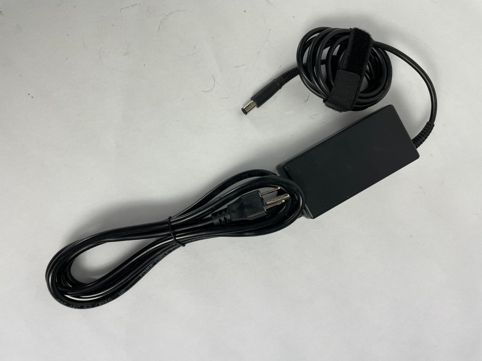 Genuine HP TPC - LA58 Adapter Output 19.5 V 1.6 A Power Supply Adapter A53