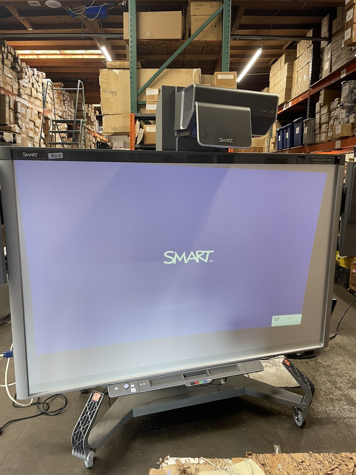 SMARTBOARD 800 DViT - 77in Interactive Whiteboard FSUX Mobile Stand SBA-L audio